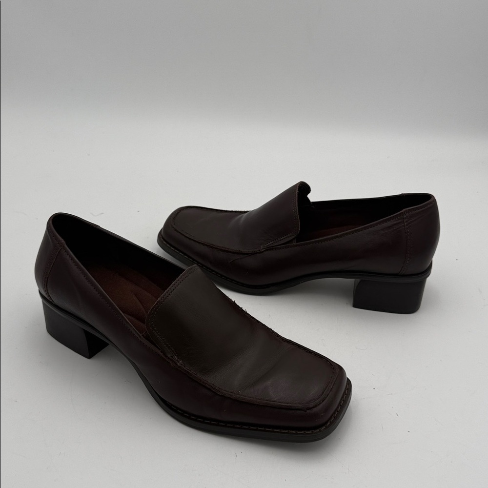 Vintage Bass Classic Brown Leather women Loafers 8M moccasin slip on Y2K  goth
